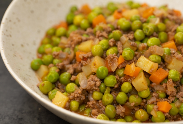 kiymali bezelye tarifi yemekte keyif var