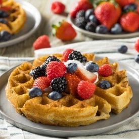 Bol Malzemeli Sunumuyla Tatlı Krizine Birebir: Waffle Tarifi