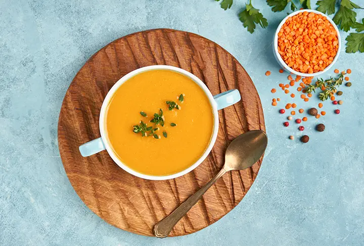 Lokanta Usulü Tavuk Sulu Mercimek Çorbası Tarifi