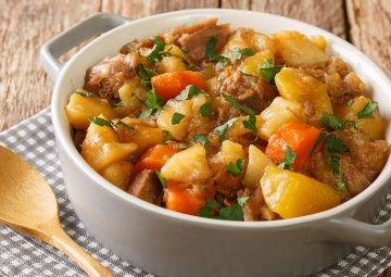 Knorr ile Besleyici Ramazan Tabakları: Yoğurt Çorbası, Sade Pilav, Etli Patates Yemeği Tarifleri