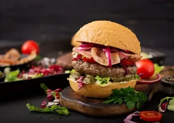 Favori Lezzetiniz Şimdi Evde: Hamburger Tarifi